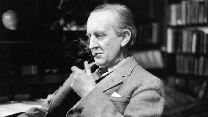 Spisovatel J. R. R. Tolkien.