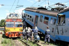 Srážka dvou vlaků způsobila škodu přes milion