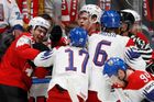Čeští hokejisté porazili na mistrovství světa na Slovensku v závěrečném velmi vypjatém utkání skupiny B Švýcarsko 5:4.