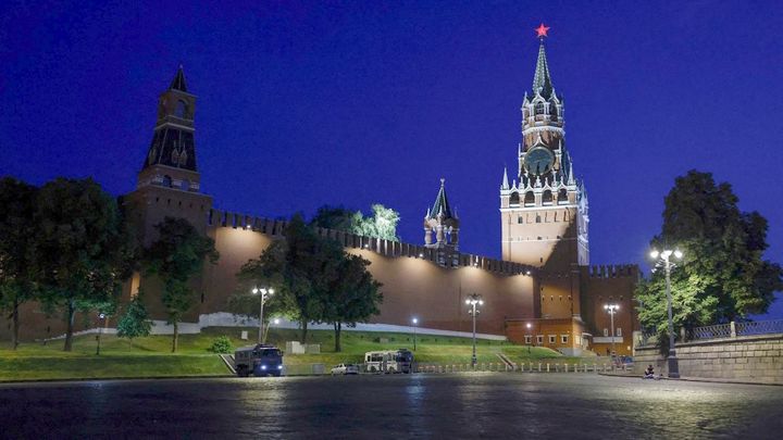 Moskva reaguje na Prigožinovy hrozby, zavádí protiteroristická opatření