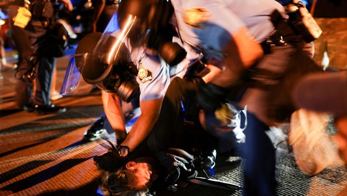 V americké Atlantě se opět protestovalo za konec "systémového rasismu" a policejního násilí na černoších.