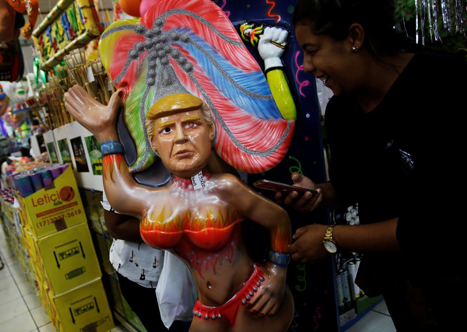 Donald Trump maska karneval Brazílie