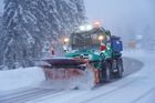 Alpy dál sužuje sněhová kalamita, v Bavorsku vyhlásili stav přírodní katastrofy