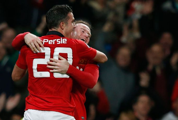 LM, Manchester United - Olympiakos: Robin van Persie a Wayne Rooney slaví