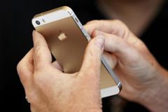 Americká vláda stáhla žalobu na Apple. Do iPhonu se nabourala i bez pomoci výrobce