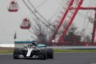 Hamilton vyhrál kvalifikaci F1 v Japonsku, Ferrari na špatných pneumatikách vyhořelo