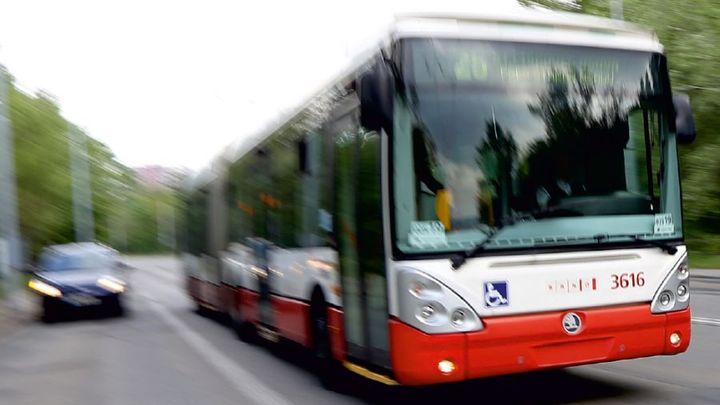 Netradiční slogany a sto tisíc korun do začátku. Brno láká nové řidiče do MHD