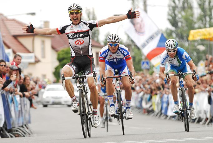 Petr Benčík porazil na republikovém šampionátu v roce 2011 Zdeňka Štybara i Leopolda Königa.