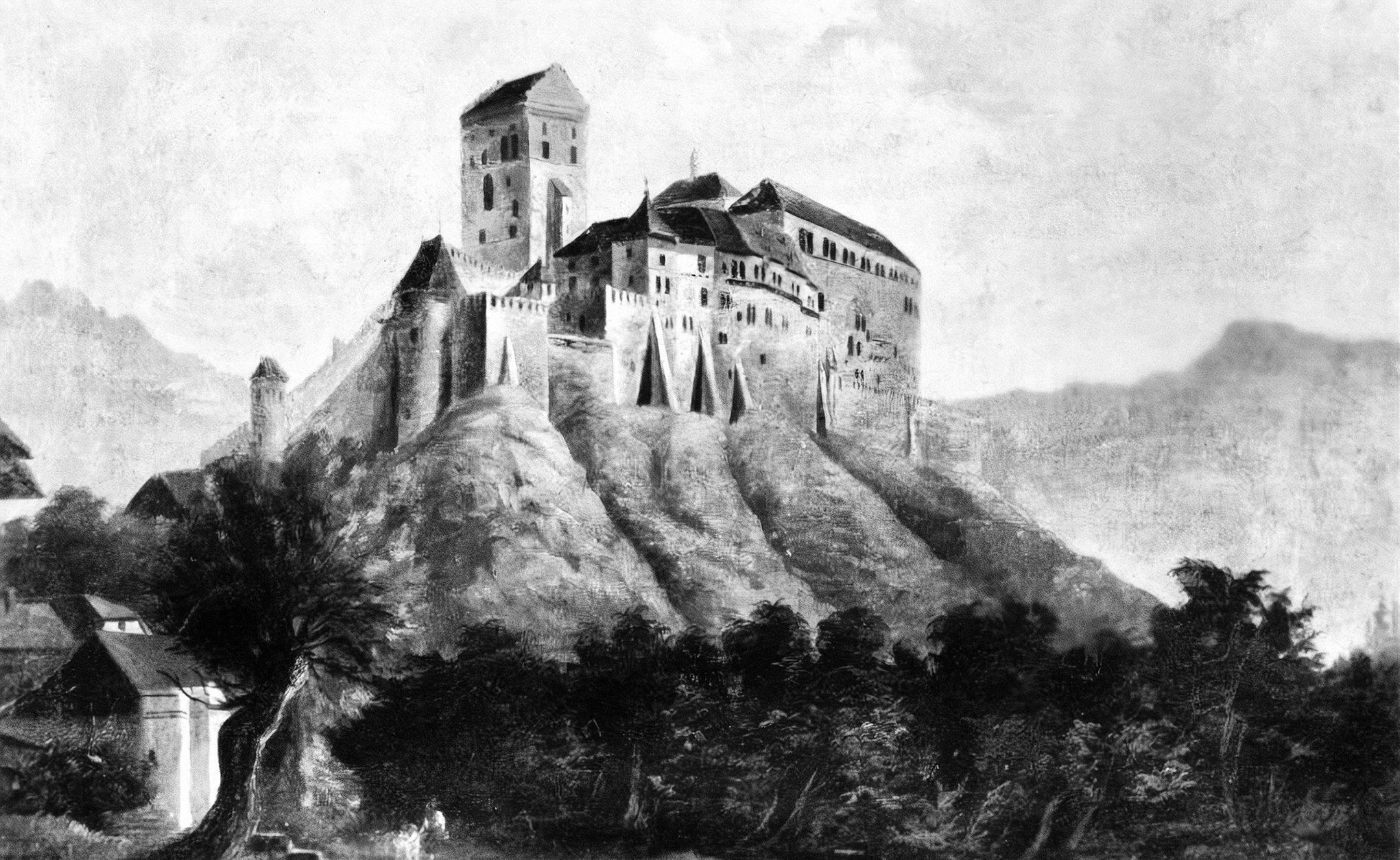 Fotogalerie / Karlštejn / Karlštejnu je už 665 let. Nejznámější hrad v Česku slaví výročí svého otevření.