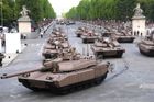 Jeden z největších francouzských státních svátků 14. července připomíná výročí dobytí Bastily na začátku Velké francouzské revoluce. Jeho oslavy tradičně doprovází vojenská přehlídka.