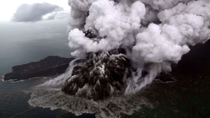 Sopka Anak Krakatoa.