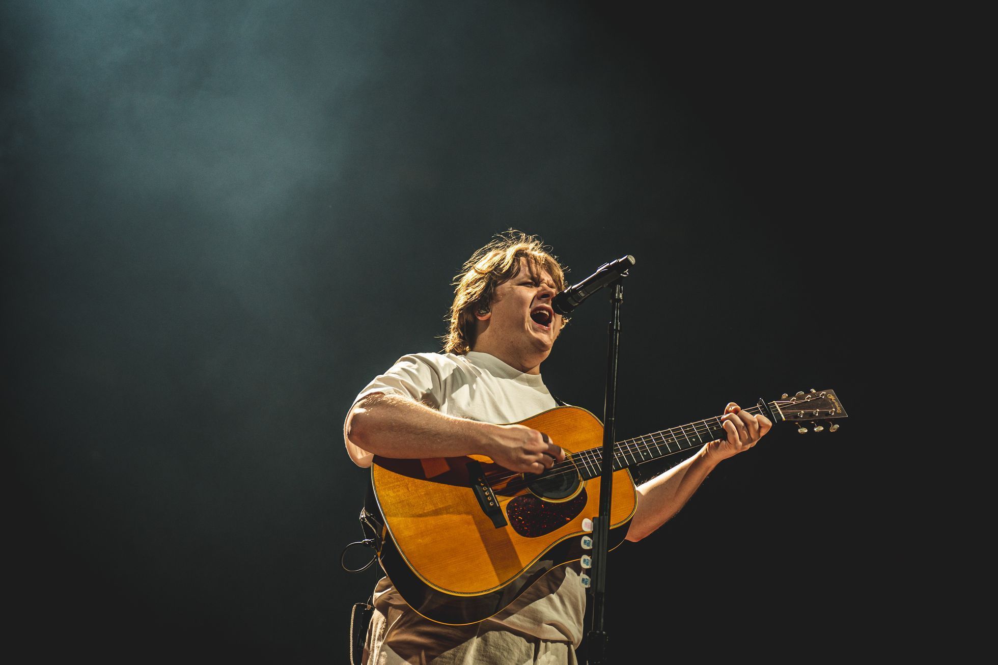 Lewis Capaldi, O2 arena, 2023