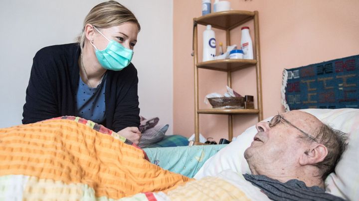 Organizace pomáhající potřebným trápí zpoždění dotací, zvažují omezení služeb; Zdroj foto: Jakub Plíhal