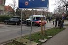 K nehodě došlo v neděli kolem 12:30.