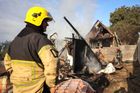Šknyliv u Lvova, hasiči likvidují následky ruského raketového úderu na vesnici u města, kde exploze způsobily škody i zranění v sousedství. Radnice místní varovala, aby neotvírali okna a zbytečně se nezdržovali venku.