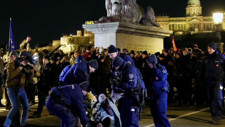 Maďaři mají z migrace strach, Orbán je pro mnoho z nich menší zlo, říká student