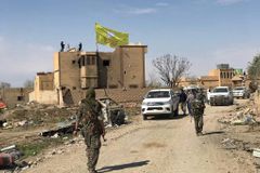Poražený Islámský stát znovu zaútočil, v syrském Manbidži zabil sedm členů hlídky