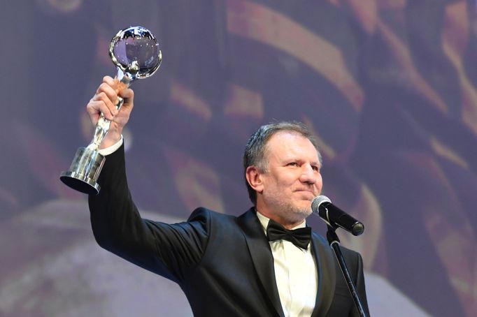 Martin Finger převzal cenu za mužský herecký výkon ve filmu Slovo.