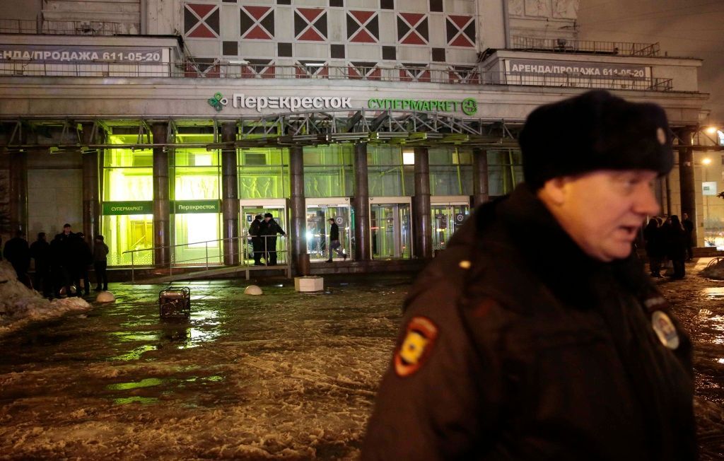Petrohrad policista výbuch
