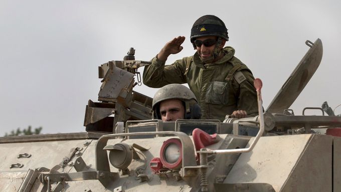Vojáci v pásmu Gazy.