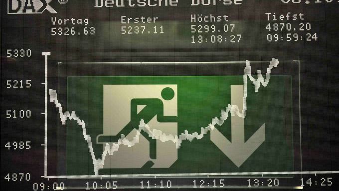 Pokles indexu Dax na burze ve Frankfurtu. Evropské burzy zažily největší propad za posledních několik let