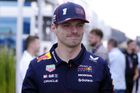 Verstappen hraje vabank, ale styl jízdy nezmění. Jeden trestný bod a má stopku