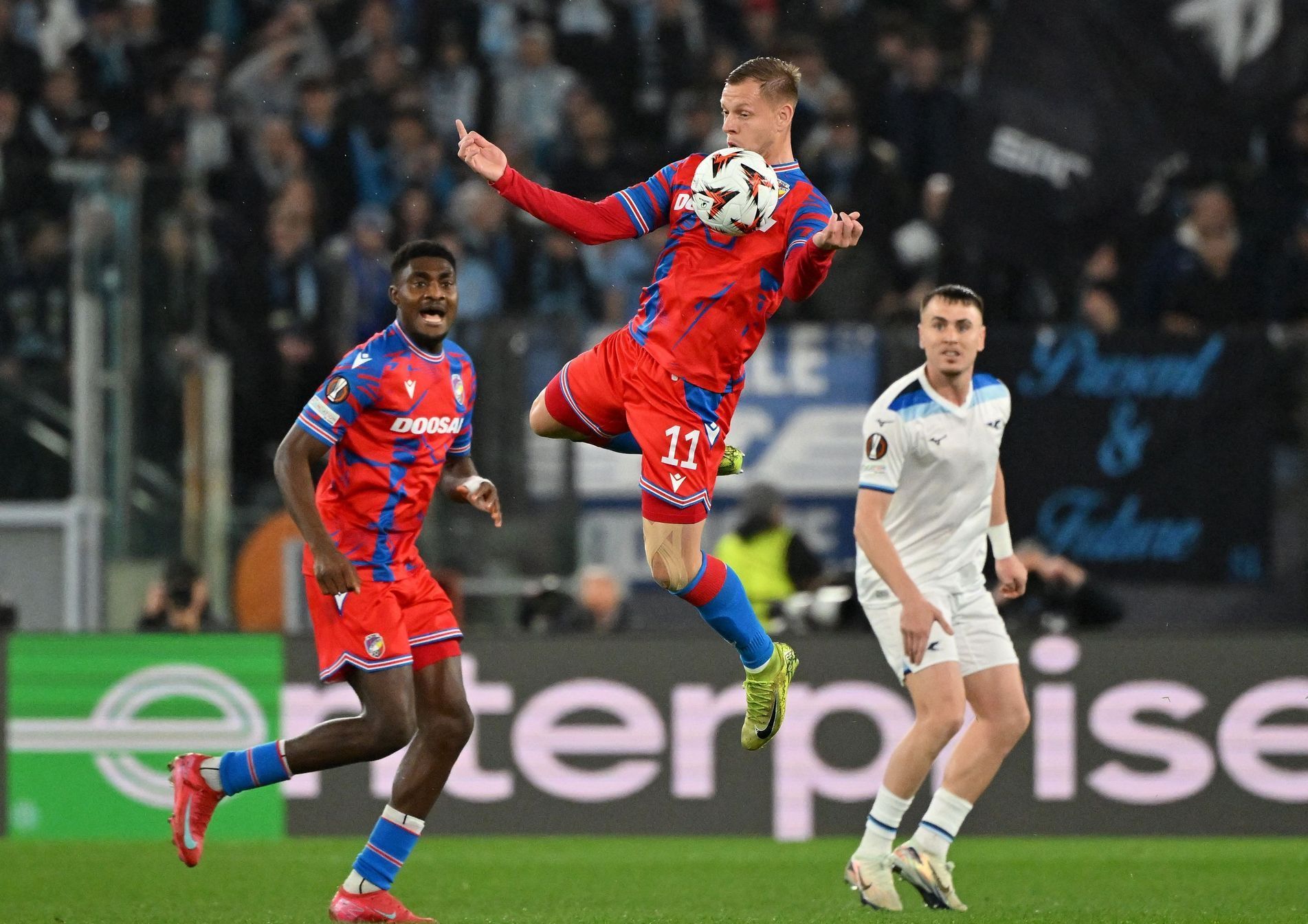 Matěj Vydra v zápase EL Lazio - Viktora Plzeň