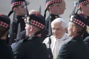 Papež Benedikt XVI. na návštěvě Velké Británie