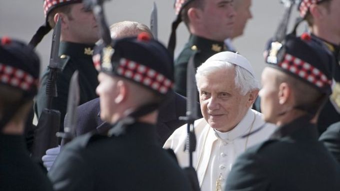 Papež Benedikt XVI. na návštěvě Velké Británie