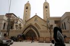 V Egyptě odsoudili k trestu smrti 17 lidí za útoky na koptské kostely