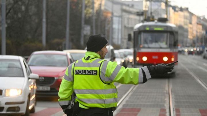Policie zasahovala v centru Brna, lidé nahlásili člověka se střelnou zbraní