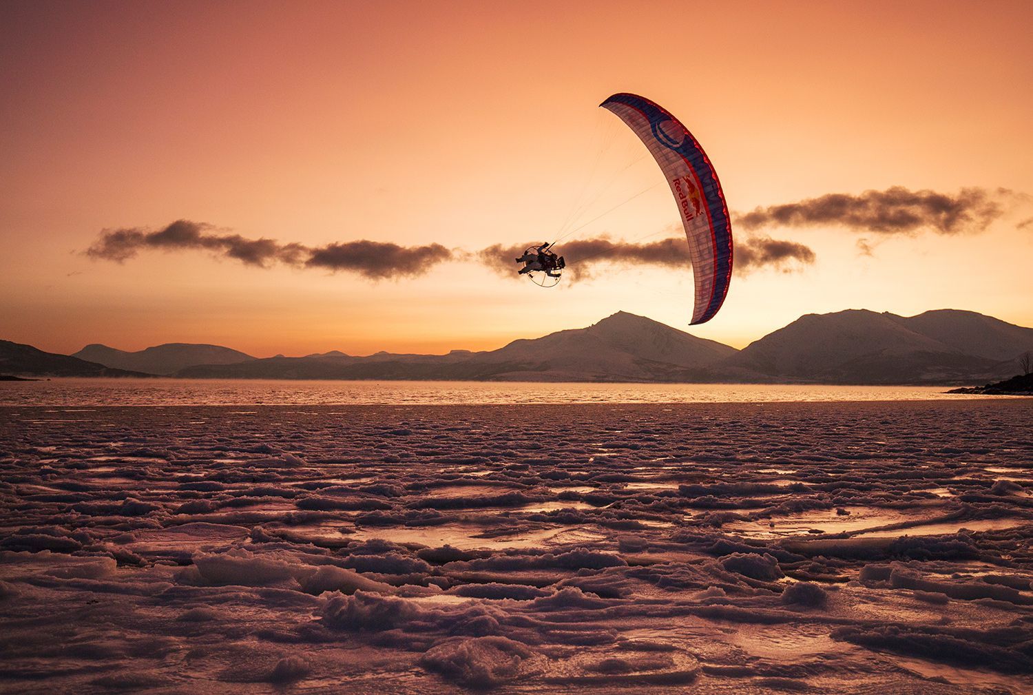 V pastelových barvách. Extrémní sporty pohledem špičkových fotografů