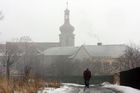 Revoluce: Příjmy Prahy zamrznou, vesnicím vzrostou