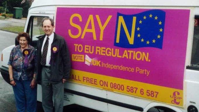 Vzkaz voličům je jasný: Řekněte "ne" regulaci EU.