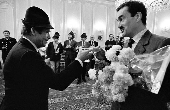 Karel Schwarzenberg a Václav Havel v roce 1990.