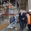 Premiér Andrej Babiš a ministr kultury Ilja Šmíd na inspekční prohlídce Národního muzea, Státní opery, Nové scény Národního divadla a Národní galerie