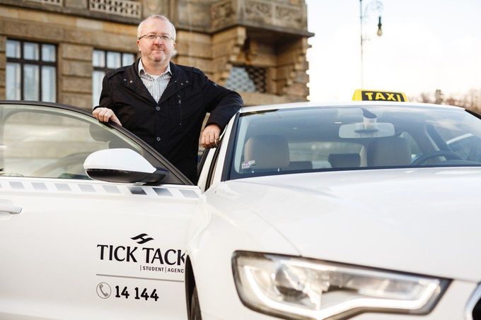 Radim Jančura, zakladatel a vlastník Student Agency, představil  v roce 2013 projekt pražské taxislužby Tick Tack.
