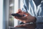 Mobilní síť O2 má od rána výpadky volání i internetu, problémy hlásí Praha i Olomouc