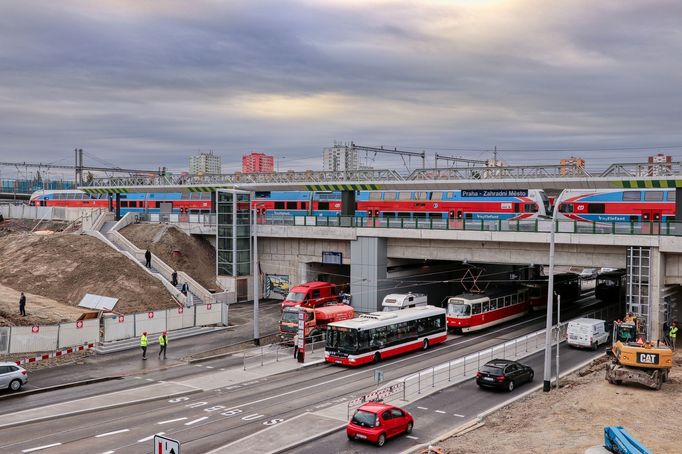 Správa železnic otevřela novou železniční stanici Praha-Zahradní Město.