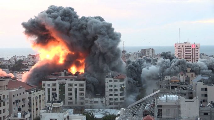 Izraelská armáda pokračuje v odvetných útocích na cíle radikálního hnutí Hamás v Pásmu Gazy