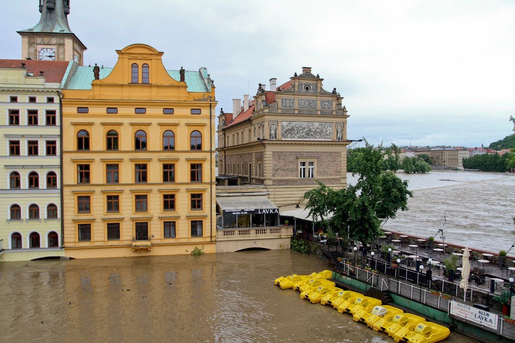 Praha povodně, neděle 2.6.