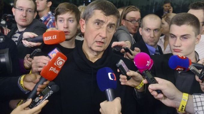 Babiš se na tiskovce hádal s novináři: Já budu odpovídat komu chci, řekl.