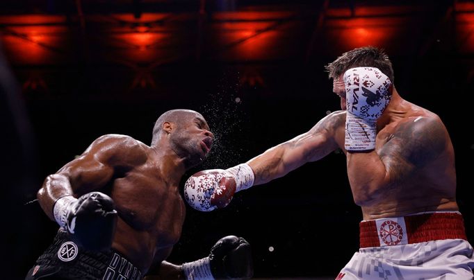 Olexander Usyk versus Daniel Dubois