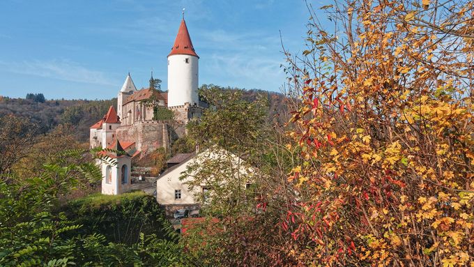 Krása českého podzimu: Hra barev a světla v krajině hradů, králů a kněžen