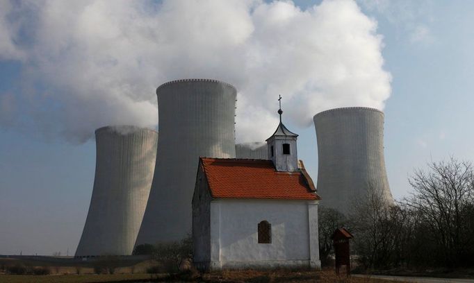 A to je česká troška do mlýna: JE Dukovany ležící zhruba 200 kilometrů východně od Prahy.