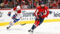 NHL 2019/20, Washington - Montreal: Radko Gudas ujíždí s pukem Paulu Byronovi