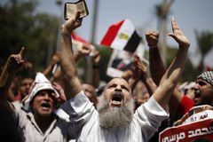 Kde je Mursí? Záhada trvá i po návštěvě Ashtonové