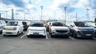 Aures Holding, který bazary AAA Auto provozuje, uvádí, že bude exkluzivně nabízet modely značky Bestune, která spadá pod koncern FAW. Ten patří mezi největší v Číně a spolupracuje mimo jiné s Volkswagenem.