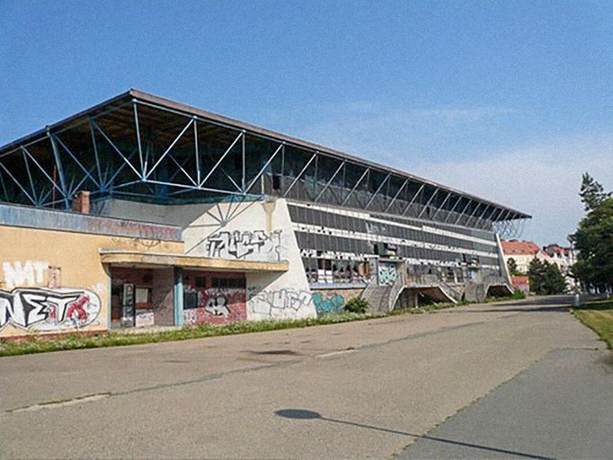 Hokejový stadion Za Lužánkami.