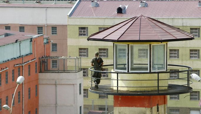 Pohled na areál věznice v Tbilisi.